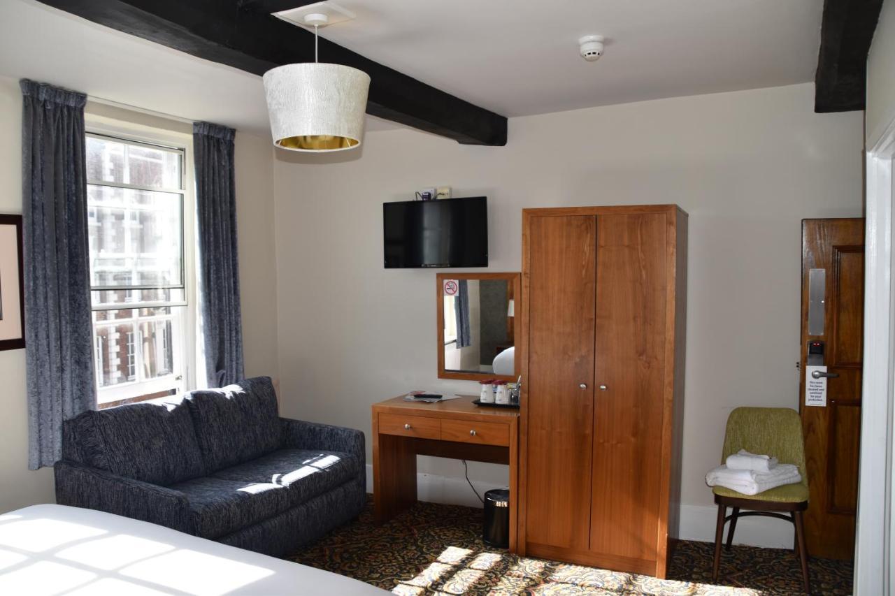 George Wetherspoon Hotel